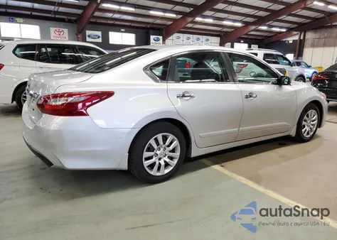 2018 Nissan Altima 2.5 z USA, uszkodzony, nr VIN 1N4AL3AP8JC279924